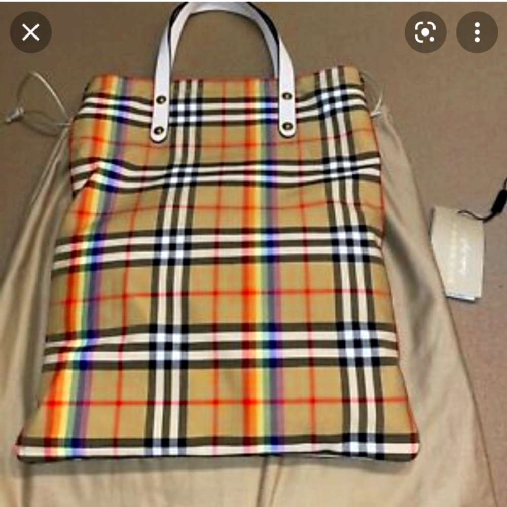 Burberry tote